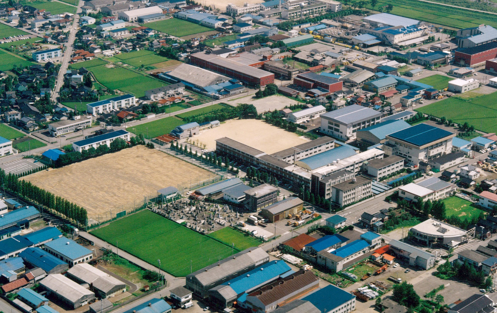 校舎 1993年撮影 一高体育館完成