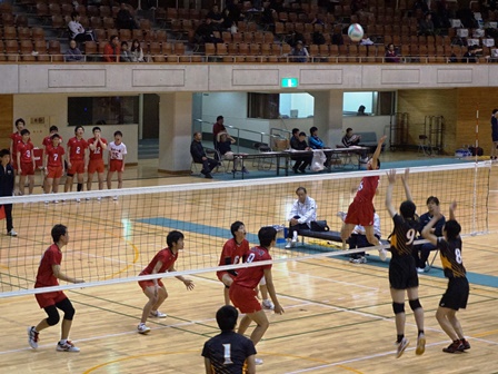 17_0429_Men's volleyball_01.JPG